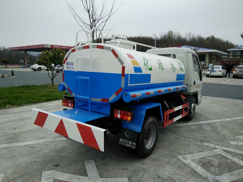 3噸灑水車 3噸灑水車